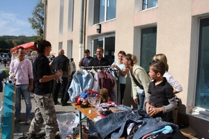 Vide-grenier1.jpg